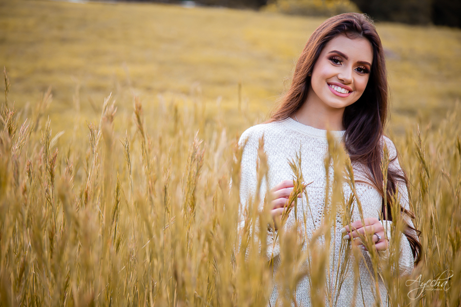 Ensaio de 15 anos; Inspiração 15 anos; Fotografa Curitiba; Fotografa debutante; Chácara Ienkot; 15 anos Curitiba; Fotografa Piraquara; Meus 15 anos; 15 anos dos sonhos; Ensaios São José dos Pinhais; Ensaios Curitiba; Ensaio romântico; Ensaio campo; 