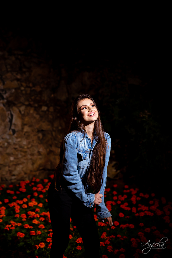 Ensaio de 15 anos; Inspiração 15 anos; Fotografa Curitiba; Fotografa debutante; Chácara Ienkot; 15 anos Curitiba; Fotografa Piraquara; Meus 15 anos; 15 anos dos sonhos; Ensaios São José dos Pinhais; Ensaio romântico; Ensaio urbano; Campo de flores;