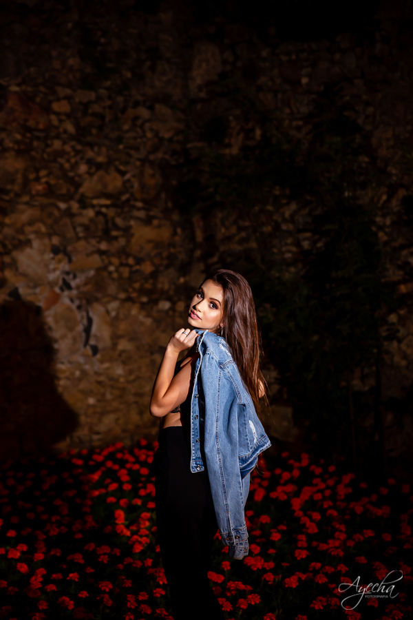 Ensaio de 15 anos; Inspiração 15 anos; Fotografa Curitiba; Fotografa debutante; Chácara Ienkot; 15 anos Curitiba; Fotografa Piraquara; Meus 15 anos; 15 anos dos sonhos; Ensaios São José dos Pinhais; Ensaio romântico; Ensaio urbano;