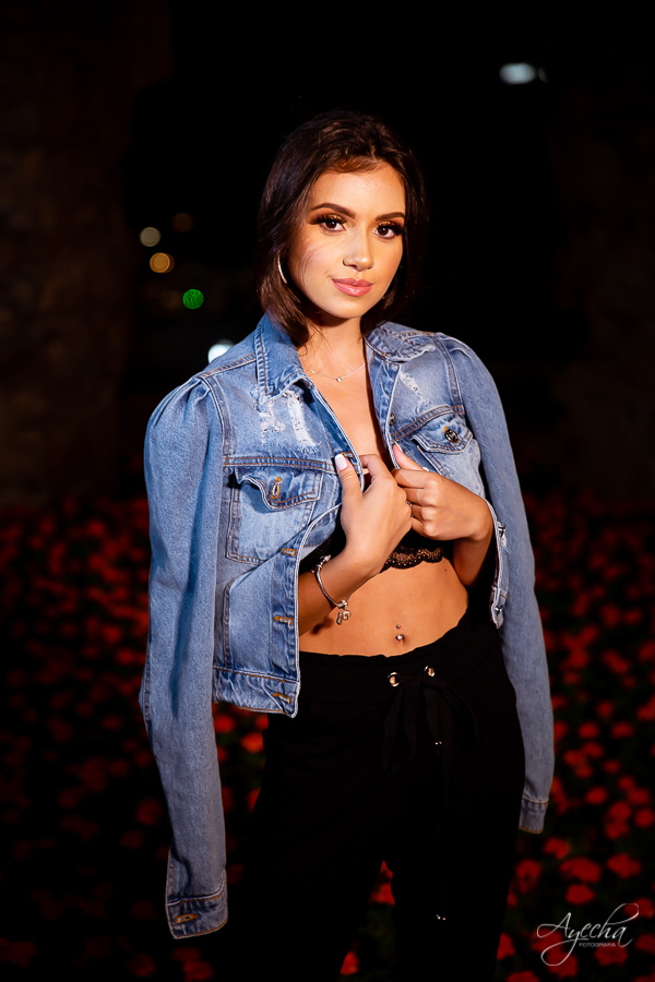 Ensaio de 15 anos; Inspiração 15 anos; Fotografa Curitiba; Fotografa debutante; Chácara Ienkot; 15 anos Curitiba; Fotografa Piraquara; Meus 15 anos; 15 anos dos sonhos; Ensaios São José dos Pinhais; Ensaio romântico; Ensaio urbano; Campo de flores;