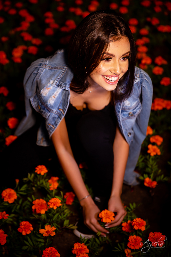 Ensaio de 15 anos; Inspiração 15 anos; Fotografa Curitiba; Fotografa debutante; Chácara Ienkot; 15 anos Curitiba; Fotografa Piraquara; Meus 15 anos; 15 anos dos sonhos; Ensaios São José dos Pinhais; Ensaio romântico; Ensaio urbano; Campo de flores;