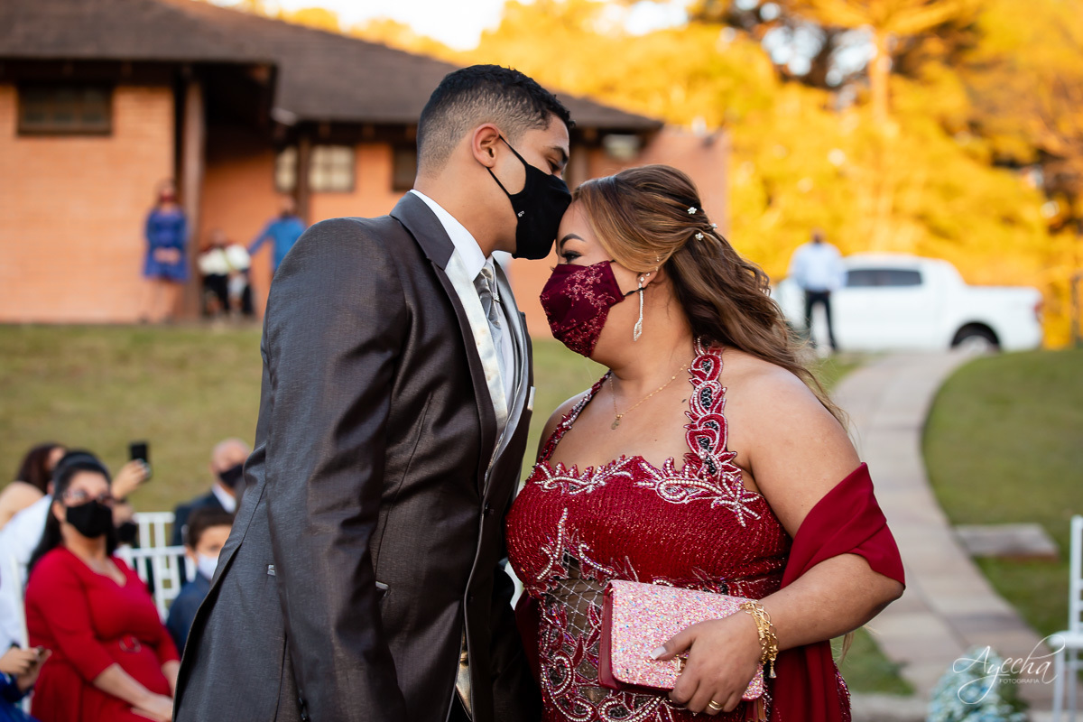 Dia dos noivos; Preparativos de casamento; Noivas Curitiba; Fotografa de casamento Curitiba; Fotografa Piraquara; Santa Mônica Clube de Campo; Casamentos Colombo; Casamento dos sonhos; Fotografa Colombo; Casamento ao ar livre; Decoração de casamento;