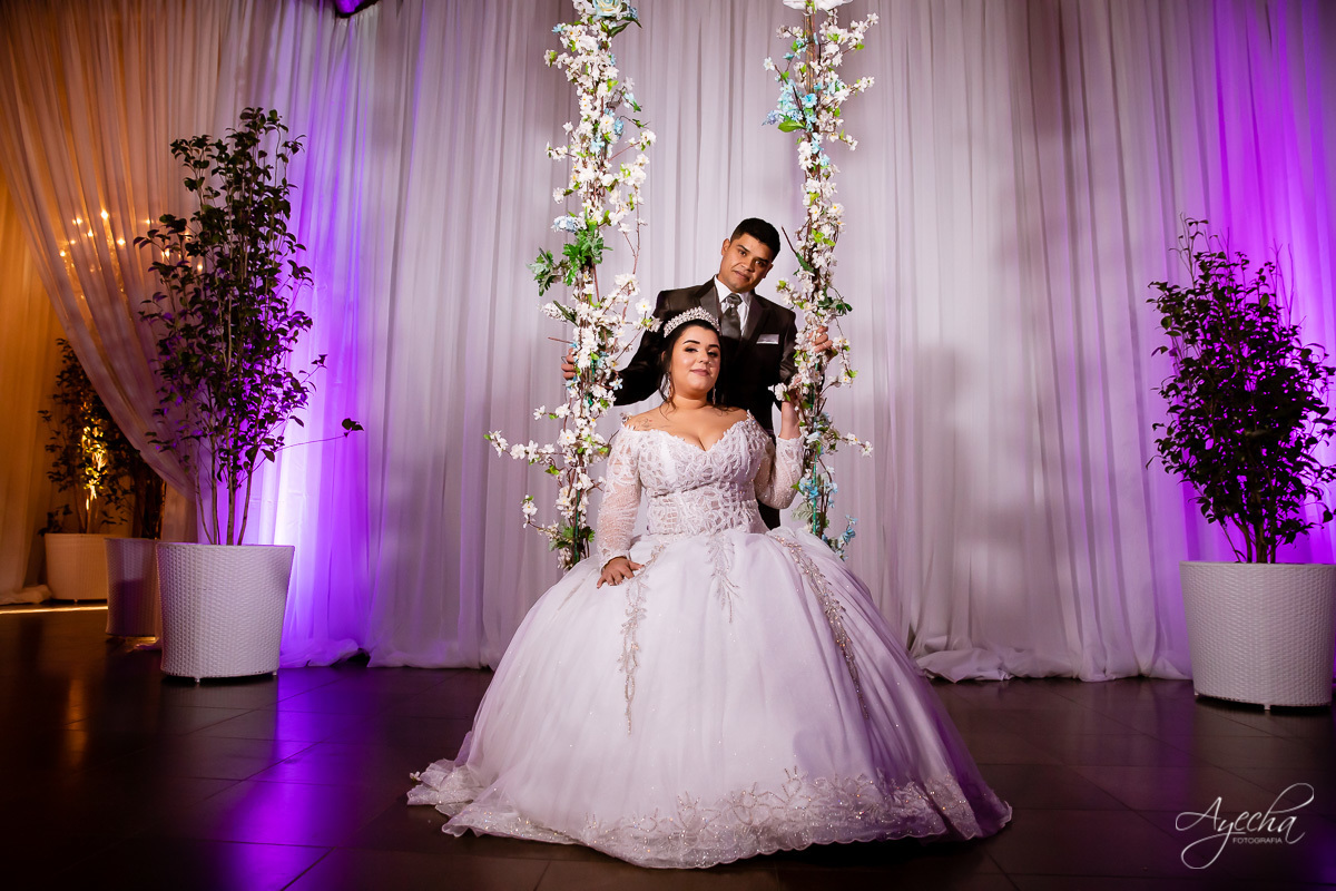 Dia dos noivos; Preparativos de casamento; Noivas Curitiba; Fotografa de casamento Curitiba; Fotografa Piraquara; Santa Mônica Clube de Campo; Casamentos Colombo; Casamento dos sonhos; Fotografa Colombo; Ensaio casal; Festa de casamento; Ensaio romântico;