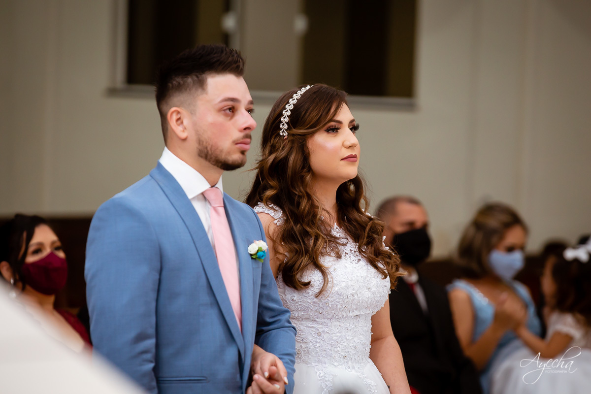 Casamento religioso; Casamento na Igreja; Casamento em Piraquara; Noivos de Piraquara; Fotografa de casamentos Piraquara; Casamento católico; Casamento dos sonhos; Casamento Guarituba; Casamento na pandemia; Fotografa Piraquara; Cerimonia religiosa ;