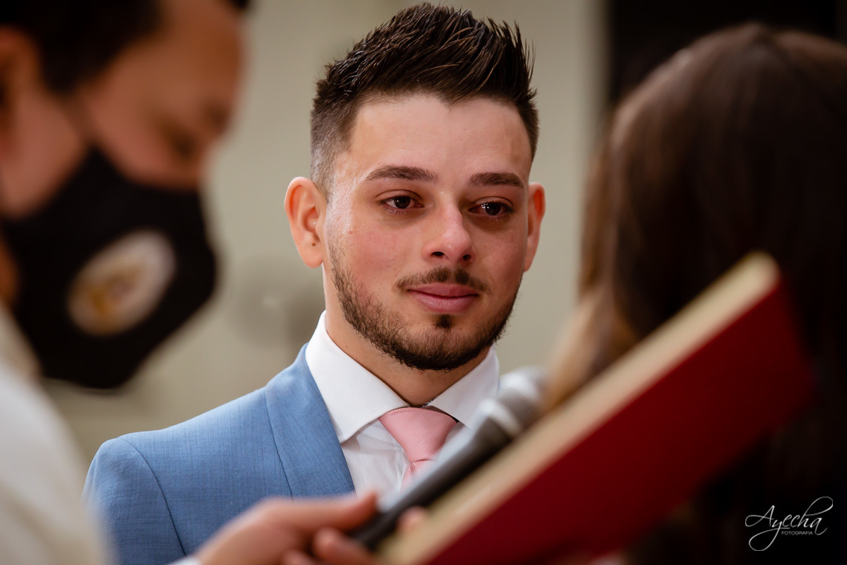 Casamento religioso; Casamento na Igreja; Casamento em Piraquara; Noivos de Piraquara; Fotografa de casamentos Piraquara; Casamento católico; Casamento dos sonhos; Casamento Guarituba; Casamento na pandemia; Fotografa Piraquara; Cerimonia religiosa ;