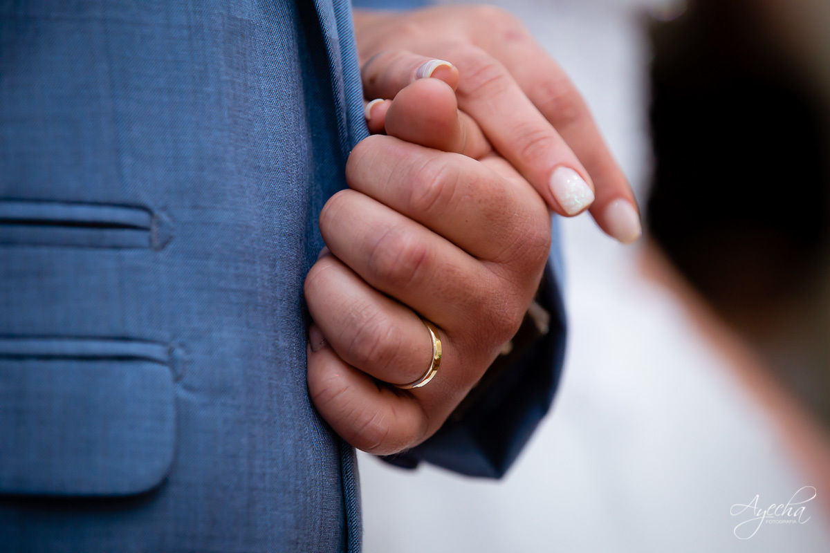 Casamento religioso; Casamento na Igreja; Casamento em Piraquara; Noivos de Piraquara; Fotografa de casamentos Piraquara; Casamento católico; Casamento dos sonhos; Casamento Guarituba; Benção dos noivos; Fotografa Piraquara; Cerimonia religiosa ;