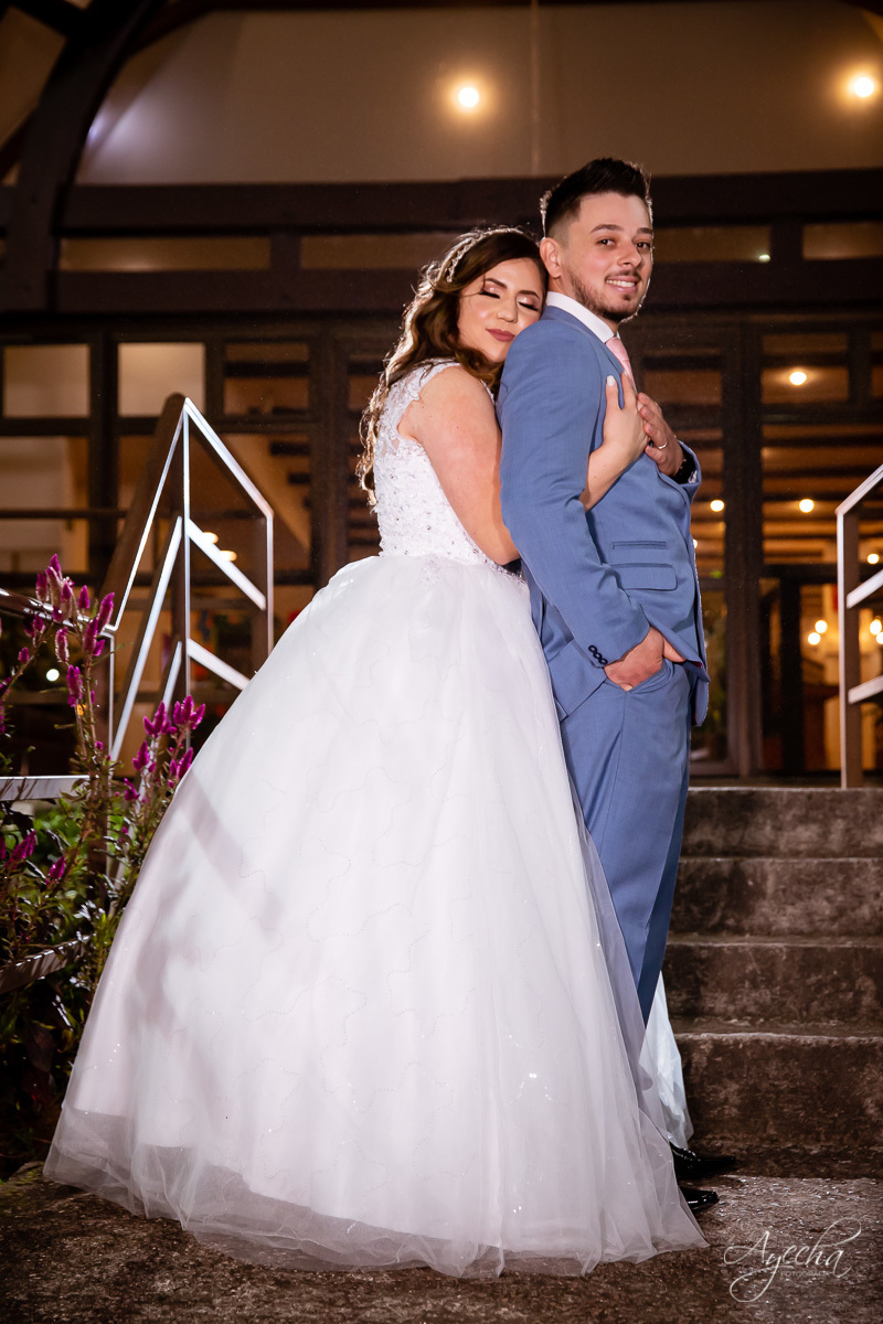 Churrascaria Vallejo; Casamento em Piraquara; Noivos de Piraquara; Fotografa de casamentos Piraquara; Casamento dos sonhos; Casamento Guarituba; Enfim casados; Fotografa Piraquara; Festa de casamento; Fotografa Pinhas; Ensaio noturno; Eventos Pinhais;