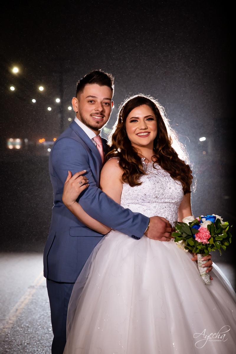 Churrascaria Vallejo; Casamento em Piraquara; Noivos de Piraquara; Fotografa de casamentos Piraquara; Casamento dos sonhos; Casamento Guarituba; Enfim casados; Fotografa Piraquara; Festa de casamento; Fotografa Pinhas; Ensaio noturno; Ensaio casal;