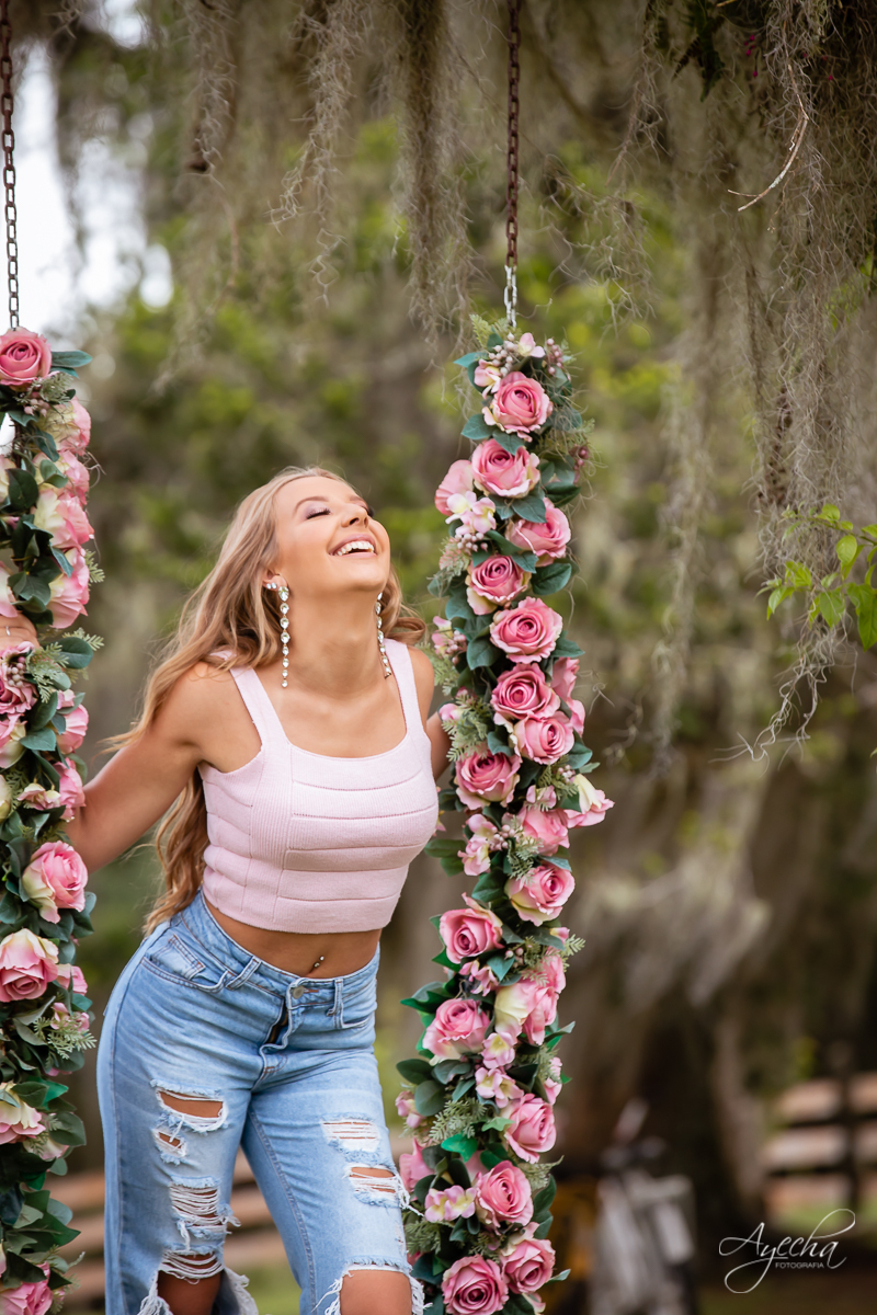 Meus 15 anos; Ensaio de 15 anos; 15 anos Curitiba; Debutantes Curitiba; Amanda Ienkot makeup; Fotografia 15 anos; Fotografa Piraquara; Debutantes; Inspiração 15 anos; Fotografa Curitiba; Chácara Ienkot; São José dos Pinhais;  Chácara fotográfica; 