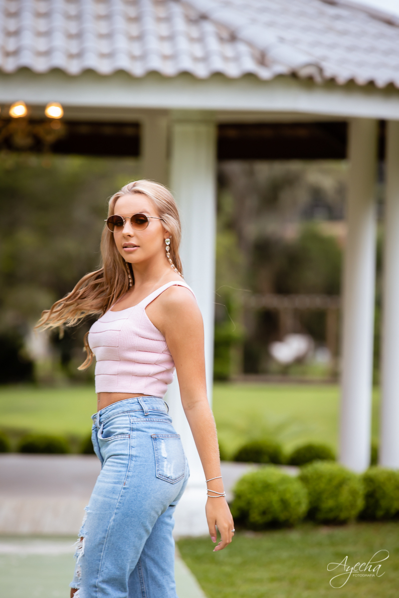 Meus 15 anos; Ensaio de 15 anos; 15 anos Curitiba; Debutantes Curitiba; Amanda Ienkot makeup; Fotografia 15 anos; Fotografa Piraquara; Debutantes; Inspiração 15 anos; Fotografa Curitiba; Chácara Ienkot; Ensaio 15 anos criativo; São José dos Pinhais; 