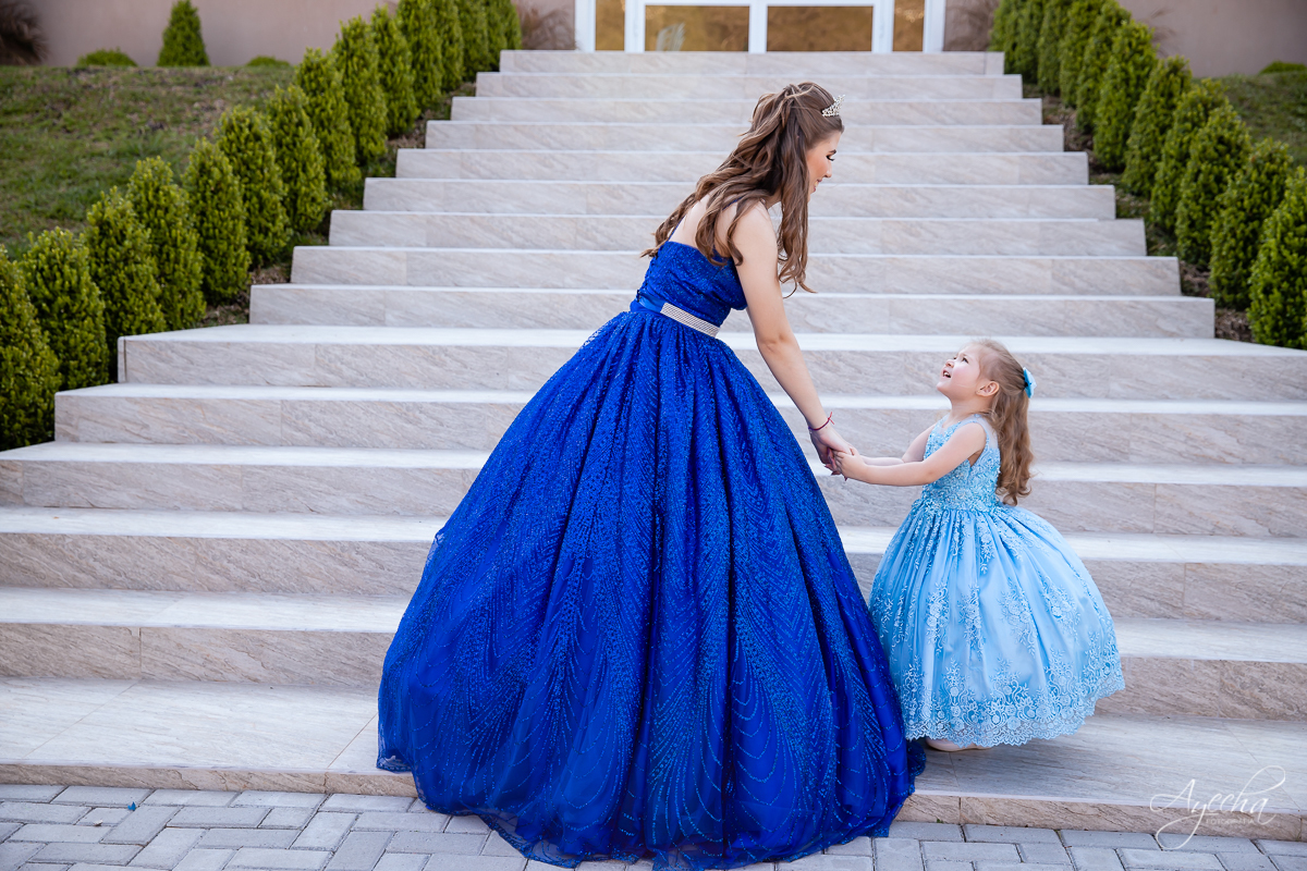 Ensaio 15 anos; Chácara Ienkot; Chácara fotográfica; Inspirações 15 anos; Fotografia 15 anos; Fotografa Curitiba; Fotografa Piraquara; Amanda Ienkot makeup; 15 anos Curitiba; Vestido 15 anos; Império locações Araucária; Debutante e irmã; Fotos família; 