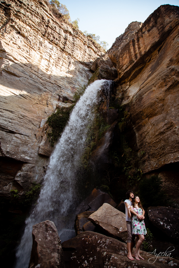 Ensaio romântico; ensaio picnic; cacheoira do rio são jorge; pré wedding ponta grossa; ensaio de casal; ensaio de casamento; fotografa de casamento curitiba; buraco do padre; cachoeira da mariquinha; casamento na cachoeira; ensaio no campo; por do sol;