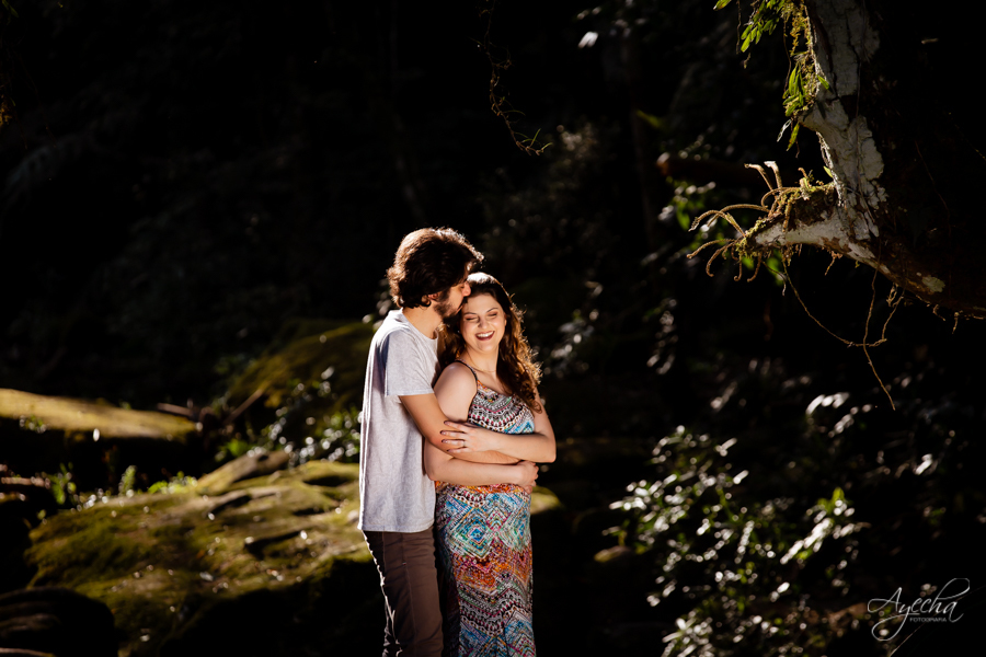 Ensaio romântico; ensaio picnic; cacheoira do rio são jorge; pré wedding ponta grossa; ensaio de casal; ensaio de casamento; fotografa de casamento curitiba; buraco do padre; cachoeira da mariquinha; casamento na cachoeira; ensaio no campo; por do sol;