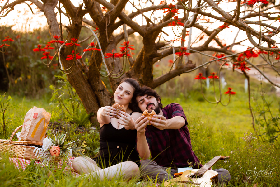 Ensaio romântico; ensaio picnic; cacheoira do rio são jorge; pré wedding ponta grossa; ensaio de casal; ensaio de casamento; fotografa de casamento curitiba; buraco do padre; cachoeira da mariquinha; casamento na cachoeira; ensaio mc donalds
