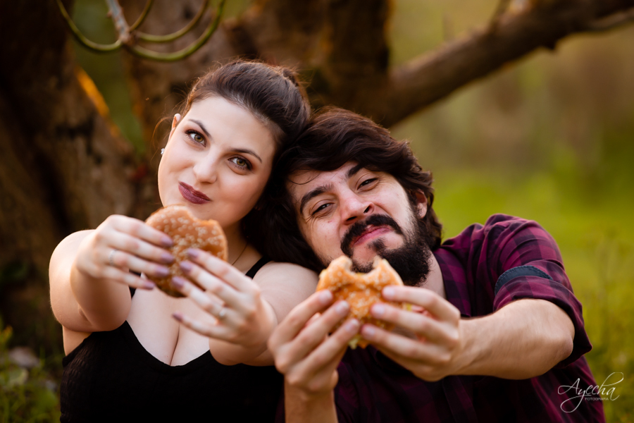 Ensaio romântico; ensaio picnic; cacheoira do rio são jorge; pré wedding ponta grossa; ensaio de casal; ensaio de casamento; fotografa de casamento curitiba; buraco do padre; cachoeira da mariquinha; casamento na cachoeira; ensaio mc donalds