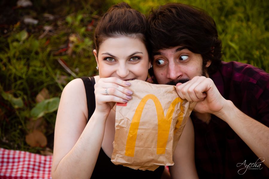 Ensaio romântico; ensaio picnic; cacheoira do rio são jorge; pré wedding ponta grossa; ensaio de casal; ensaio de casamento; fotografa de casamento curitiba; buraco do padre; cachoeira da mariquinha; casamento na cachoeira; ensaio mc donalds