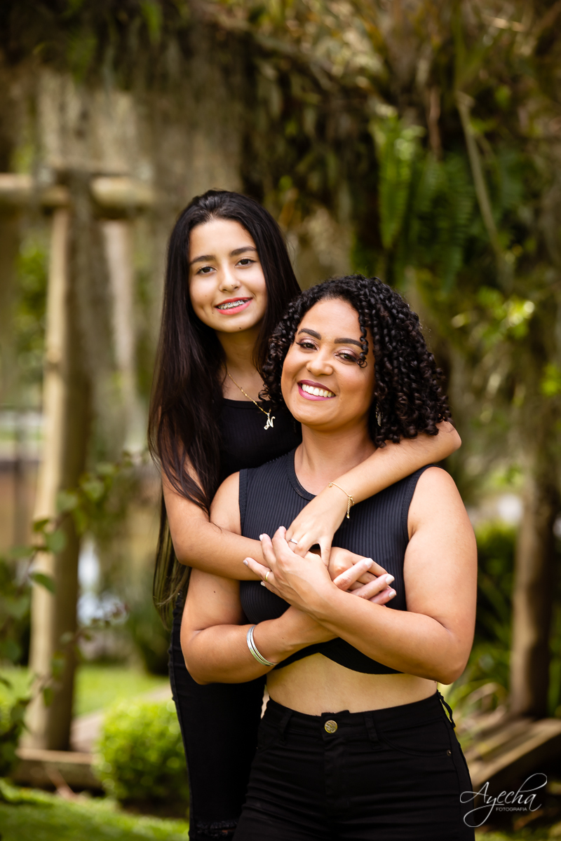 Ensaio Família; Ensaio Fotográfico de Família; Fotografa de Família; Fotografa Curitiba; Chácara Fotográfica; Chácara Ienkot São José dos Pinhais; Fotografa Piraquara; Ensaio com os filhos;