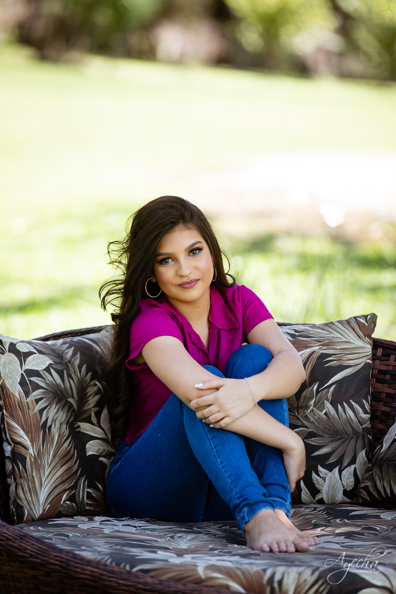 Ensaio 15 anos; Meus 15 anos; Ensaio debutante; Fotografa Curitiba; Amanda Ienkot makeup; Chácara fotográfica em São José dos Pinhias; Fotógrafa de debutantes; Fotografa Piraquara; Ensaio romântico 15 anos; Deborah Ayecha Fotógrafa; 