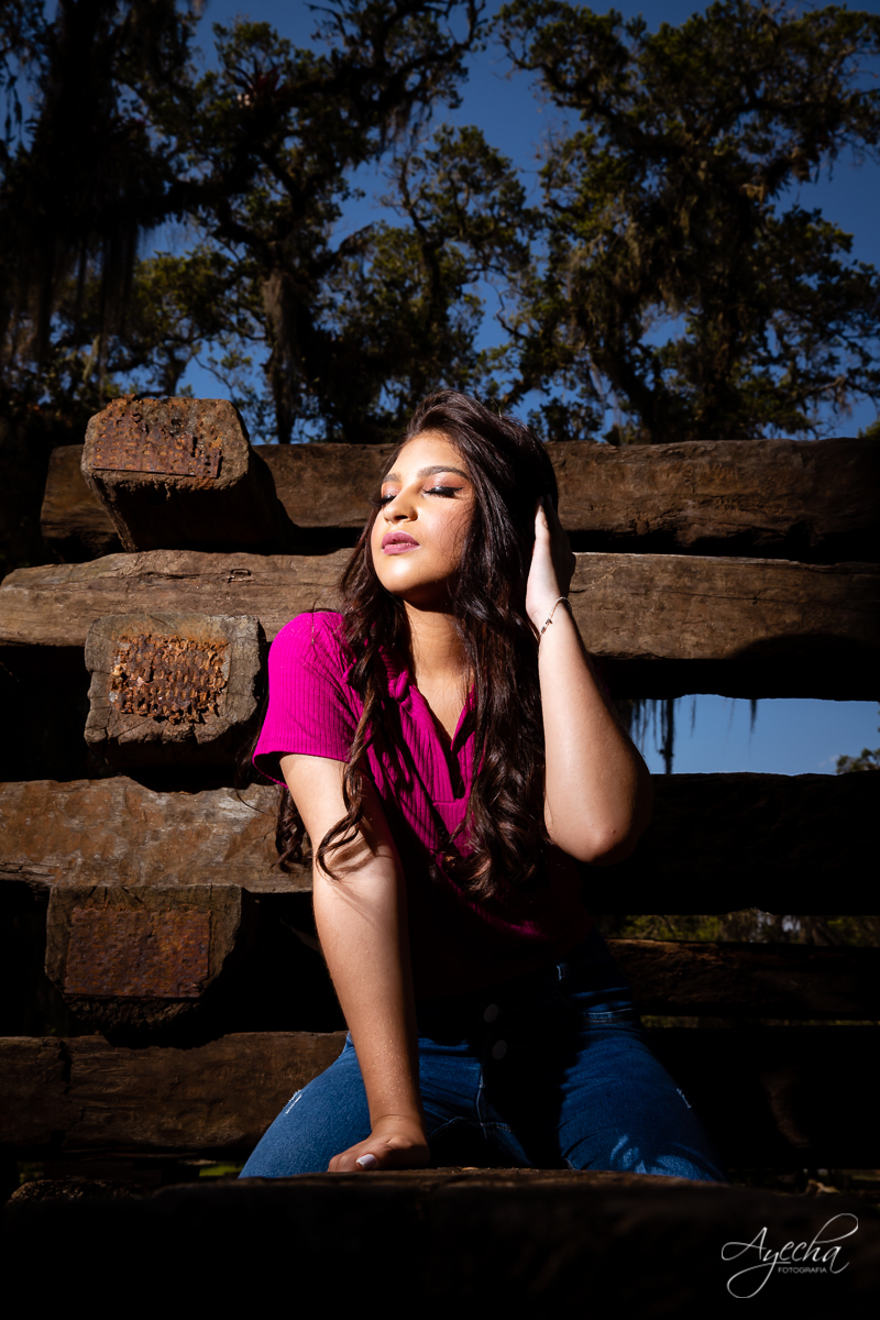 Ensaio 15 anos; Meus 15 anos; Ensaio debutante; Fotografa Curitiba; Amanda Ienkot makeup; Chácara fotográfica em São José dos Pinhias; Fotógrafa de debutantes; Fotografa Piraquara; Ensaio romântico 15 anos; Deborah Ayecha Fotógrafa; 