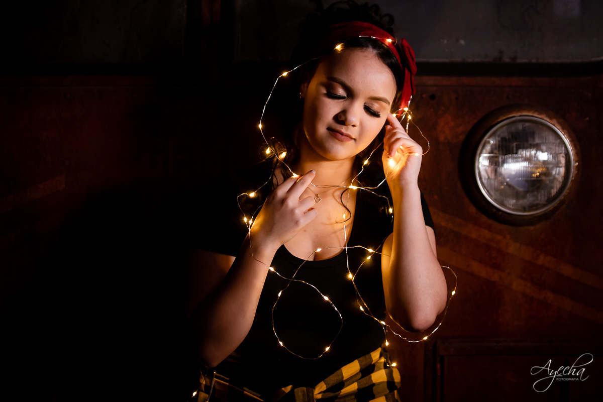 Ensaio 15 anos; Meus 15 anos; Debutantes Curitiba; Fotografa de debutantes; Ensaio romântico 15 anos; Ensaio celeiro; Chácara Sentinela; Ensaio Colombo; Fotografa Piraquara; Debutantes; Inspirações 15 anos; Fotografa Colombo; Ensaio delicado; Fio de fada;