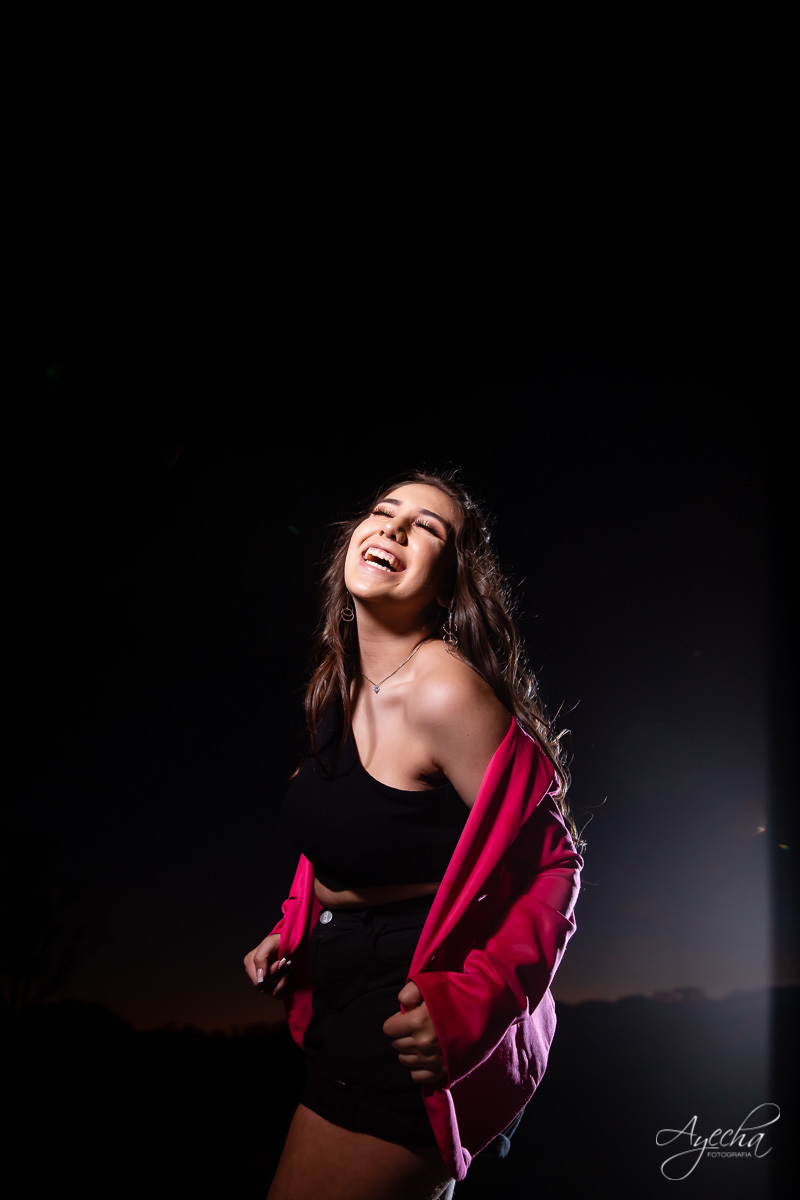 Ensaio 15 anos; Ensaio no balão; 15 anos Campo Largo; 15 anos Curitiba; Fotos criativas; Ensaio divertido; Vestidos debutantes; Golfier Ballons; Ensaio diferente; Fotografa de debutantes; Inspirações 15 anos; Ensaio noturno; Brinde debutantes; 