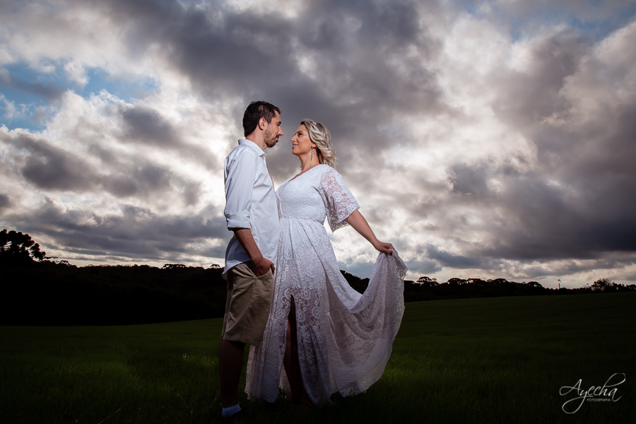 Ensaio casal; Pré weddig; Pôr do sol; Fotografa casal; Fotografa de casamento; Ensaio pré casamento; Casais Curitiba; Noivos Curitiba; Ensaio São José dos Pinhais; Recanto Nogarotto; Ensaio romântico; Casais apaixonados; 
