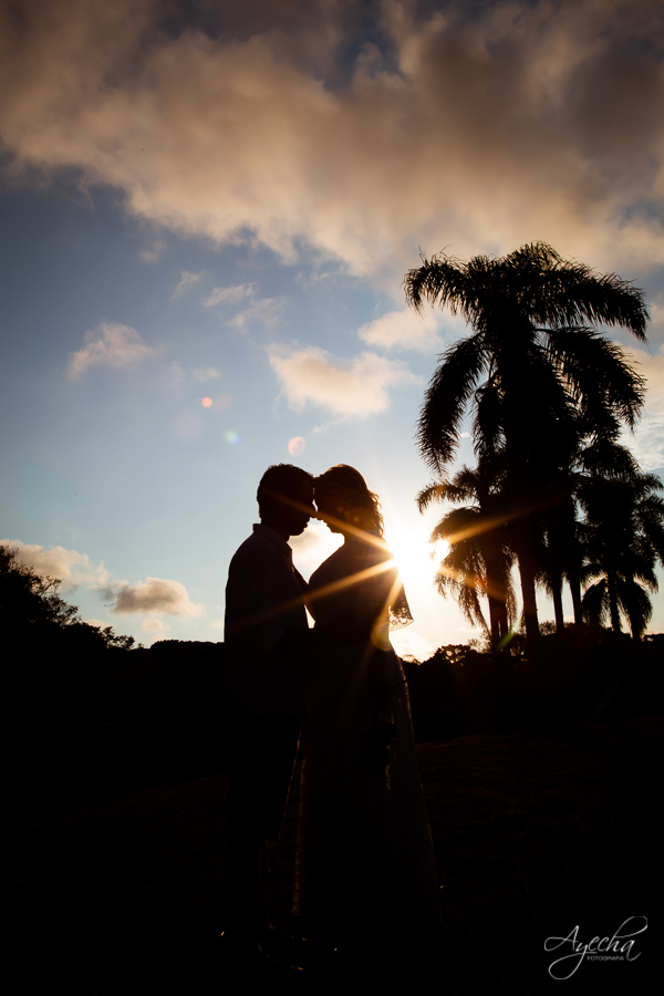 Ensaio casal; Pré weddig; Pôr do sol; Fotografa casal; Fotografa de casamento; Ensaio pré casamento; Casais Curitiba; Noivos Curitiba; Ensaio São José dos Pinhais; Recanto Nogarotto; Ensaio romântico; Casais apaixonados; 
