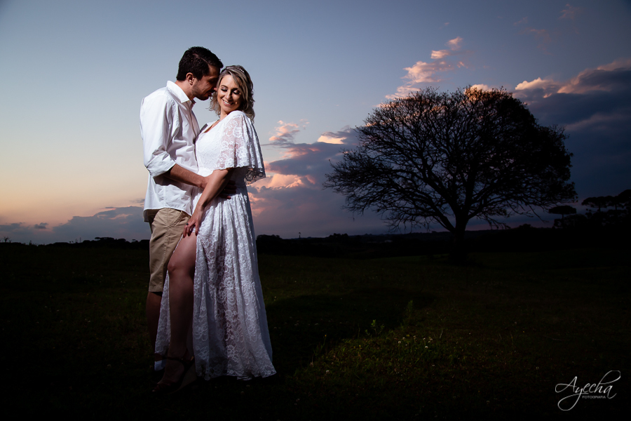 Ensaio casal; Pré weddig; Pôr do sol; Fotografa casal; Fotografa de casamento; Ensaio pré casamento; Casais Curitiba; Noivos Curitiba; Ensaio São José dos Pinhais; Recanto Nogarotto; Ensaio romântico; Casais apaixonados; 
