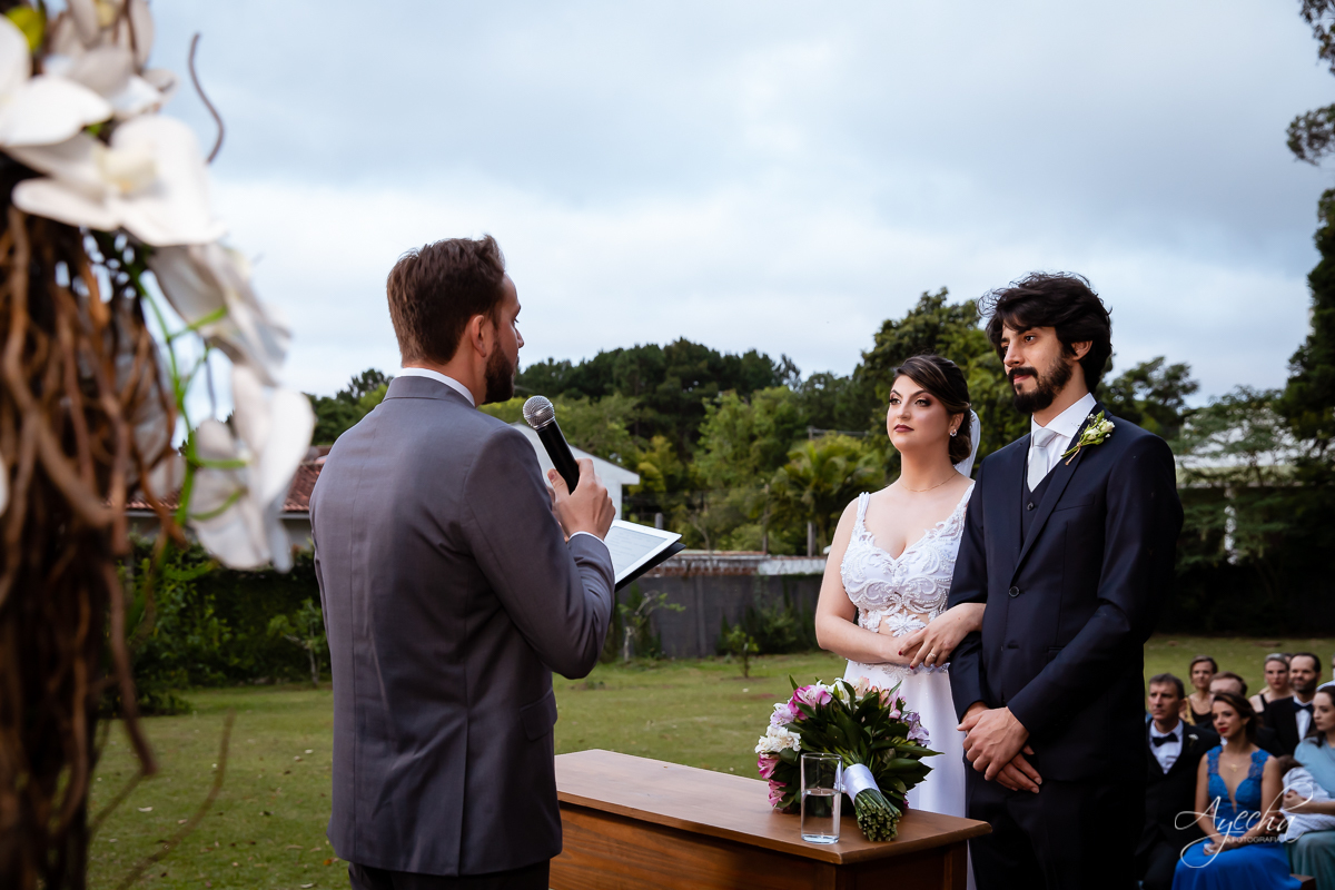 Festa de casamento; Cerimonia ao ar livre; Entrada da noiva; Casamento do sonhos; Casamento em Curitiba; Stella Basso Eventos - Curitiba; Decoração de casamento; Fotografa de casais; Dia dos noivos; Vestido de noiva; Buquê de noiva; 