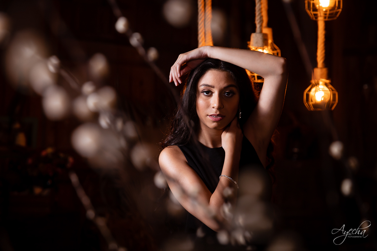 Ensaio 15 anos; Meus 15 anos; Debutantes Curitiba; Ensaio celeiro; Ensaio em São José dos Pinhais; Chácara fotográfica; Fotografa de debutante; Debutante; Fotografa Curitiba; Inspirações 15 anos; Chácara Ienkot; Ensaio rustico; 