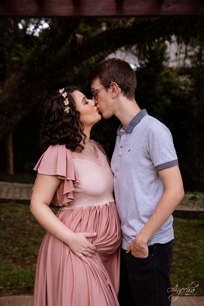 Amor de mãe; Gestantes Curitiba; Maternidade Curitiba; Fotografa de família; Mães Curitibanas; Ensaio gestante; Ensaios marcantes; Espera do bebê; Fotos da gravidez; Inspiração de ensaio gravidez; Fotografa Curitiba; Ensaios Curitiba; Chácara fotográfica;