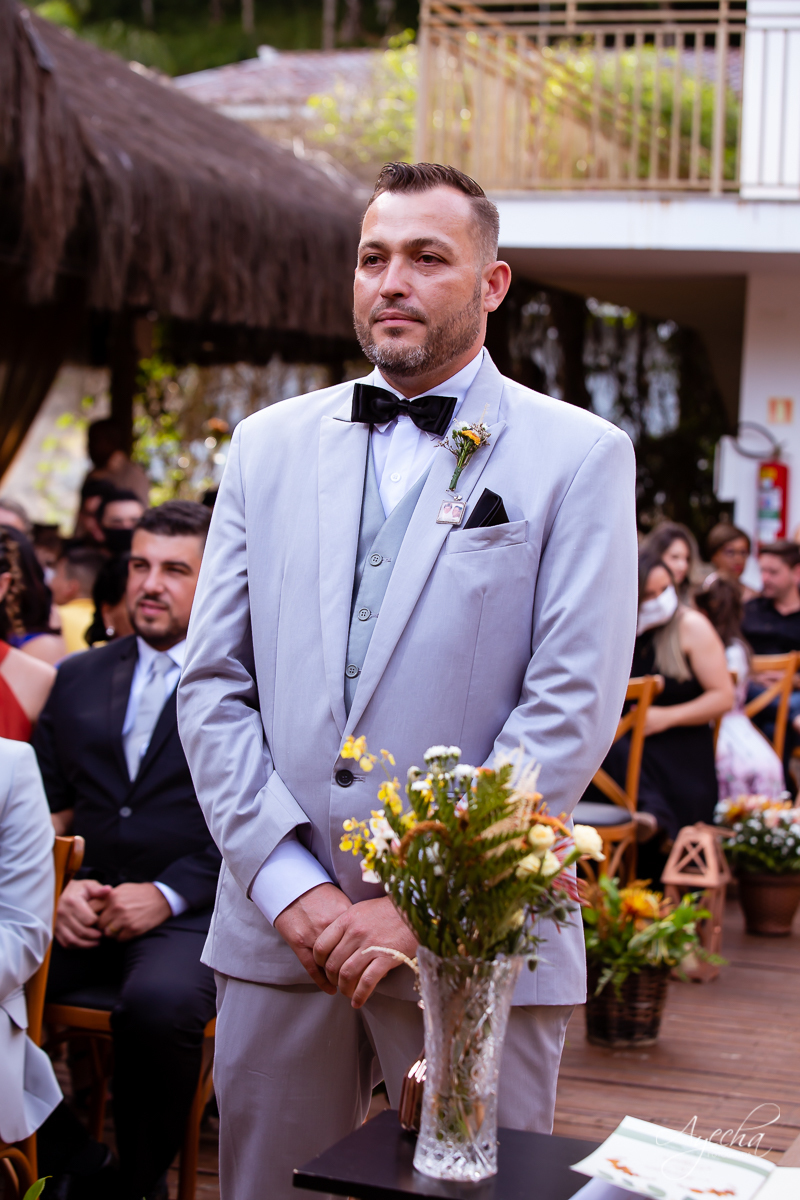 Festa de casamento; Cerimonia ao ar livre; Entrada do noivo; Casamento do sonhos; Casamento em Curitiba; Decoração de casamento; Fotografa de casais; Dia dos noivos; Deck Bolsi eventos; Casamento Colombo;