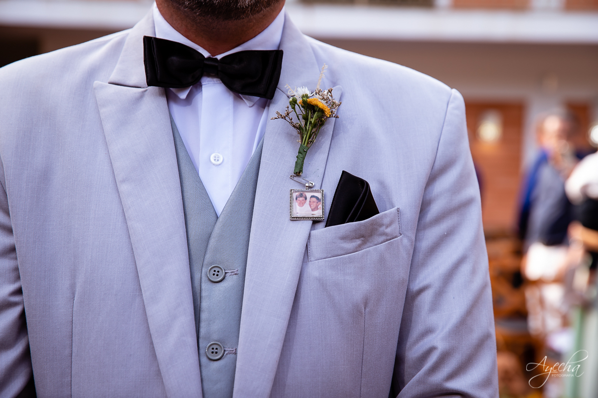 Festa de casamento; Cerimonia ao ar livre; Entrada do noivo; Casamento do sonhos; Casamento em Curitiba; Decoração de casamento; Fotografa de casais; Dia dos noivos; Deck Bolsi eventos; Casamento Colombo;