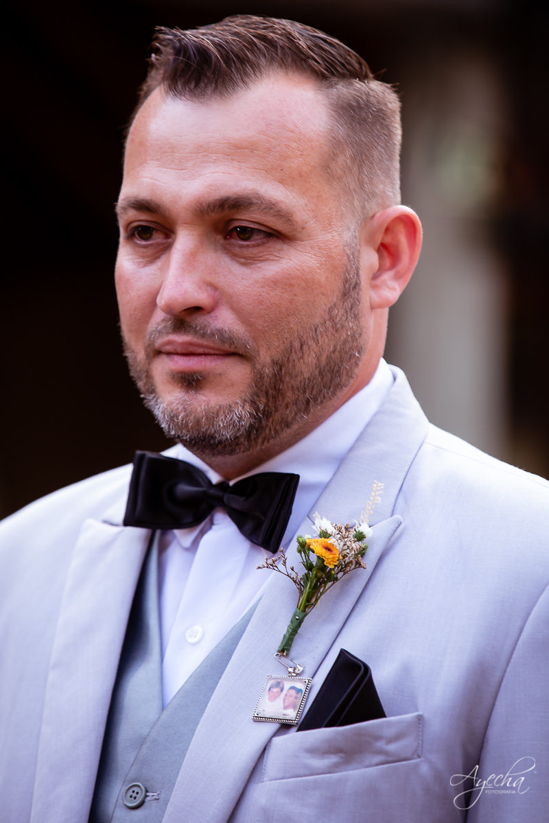 Festa de casamento; Cerimonia ao ar livre; Entrada da noiva; Casamento do sonhos; Casamento em Curitiba; Decoração de casamento; Fotografa de casais; Dia dos noivos; Vestido de noiva; Buquê de noiva;  Deck Bolsi eventos; Casamento Colombo;