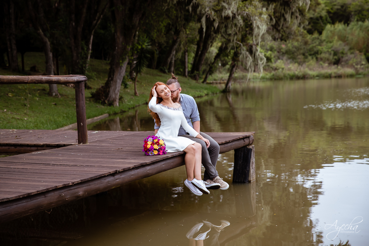 Ensaio de casal; Casal Curitiba; Fotografa de casais Curitiba; Fotografa Piraquara; Ensaio romântico; Pré wedding Curitiba; Ensaio pré casamento; Ensaio ao ar livre; Fotografa Curitiba; Inspiração para fotos de casal; EnsaioTijucas do Sul; 