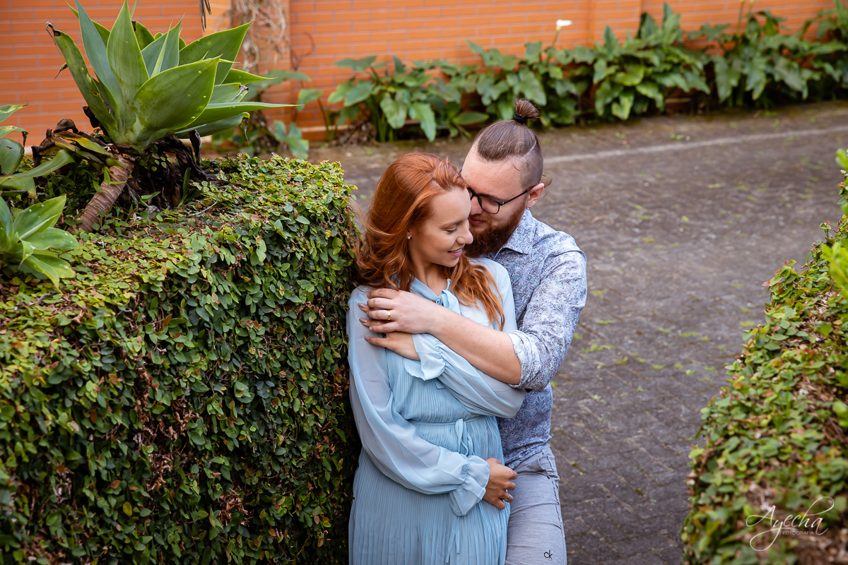 Ensaio de casal; Casal Curitiba; Fotografa de casais Curitiba; Fotografa Piraquara; Ensaio romântico; Pré wedding Curitiba; Ensaio pré casamento; Ensaio ao ar livre; Fotografa Curitiba; Inspiração para fotos de casal; EnsaioTijucas do Sul; 