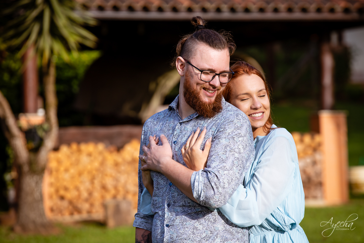 Ensaio de casal; Casal Curitiba; Fotografa de casais Curitiba; Fotografa Piraquara; Ensaio romântico; Pré wedding Curitiba; Ensaio pré casamento; Ensaio ao ar livre; Fotografa Curitiba; Inspiração para fotos de casal; EnsaioTijucas do Sul; 