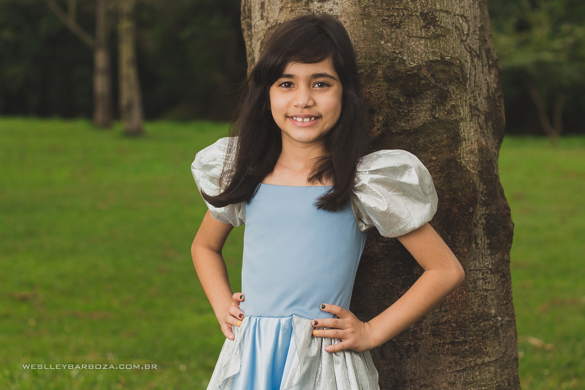 princesa menina parque pose