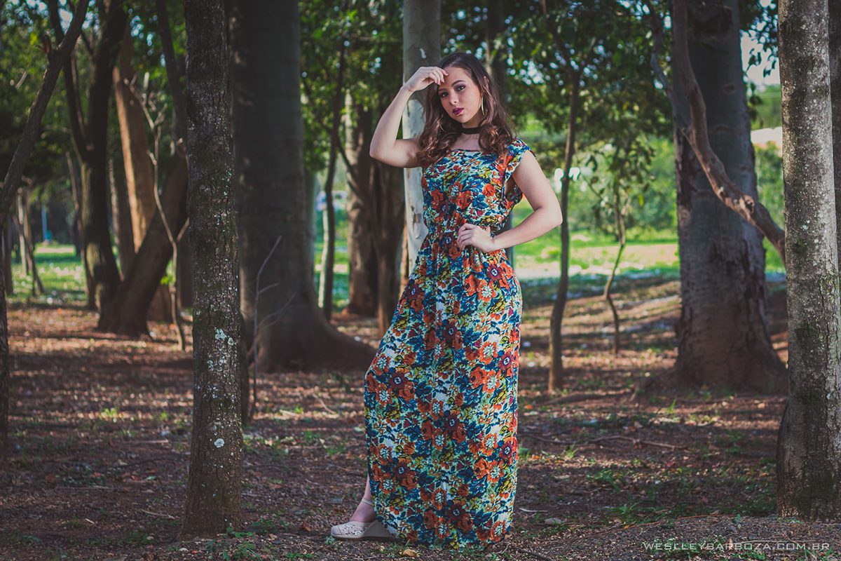 modelo fashion vestido parque