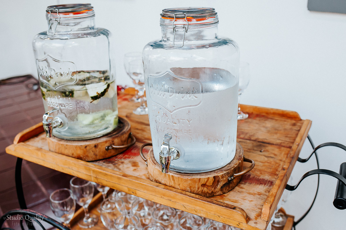 Buffet: Scardini Buffet

Espaço, decoração e buquê: Espaço Garças Pampulha

Produção: Arabela Rios Boudoir de Beleza