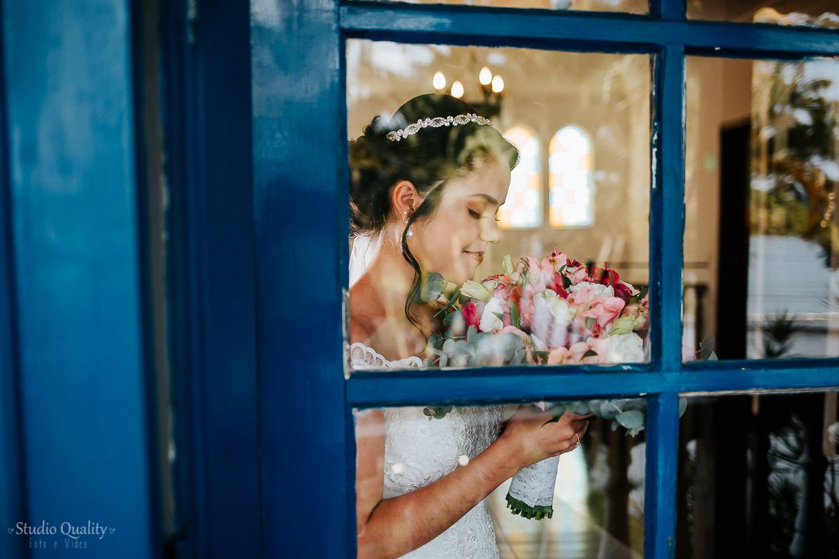 Buffet: Scardini Buffet

Espaço, decoração e buquê: Espaço Garças Pampulha

Produção: Arabela Rios Boudoir de Beleza