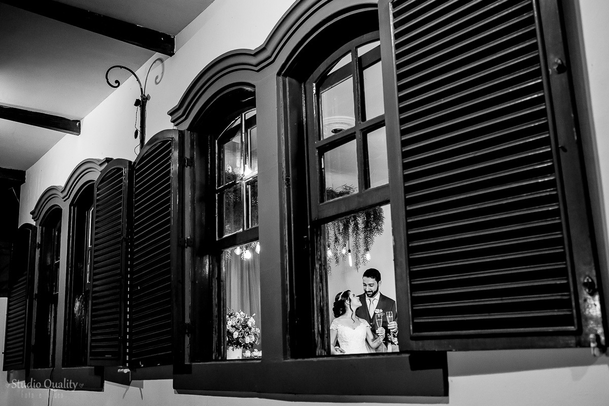 Buffet: Scardini Buffet

Espaço, decoração e buquê: Espaço Garças Pampulha

Produção: Arabela Rios Boudoir de Beleza