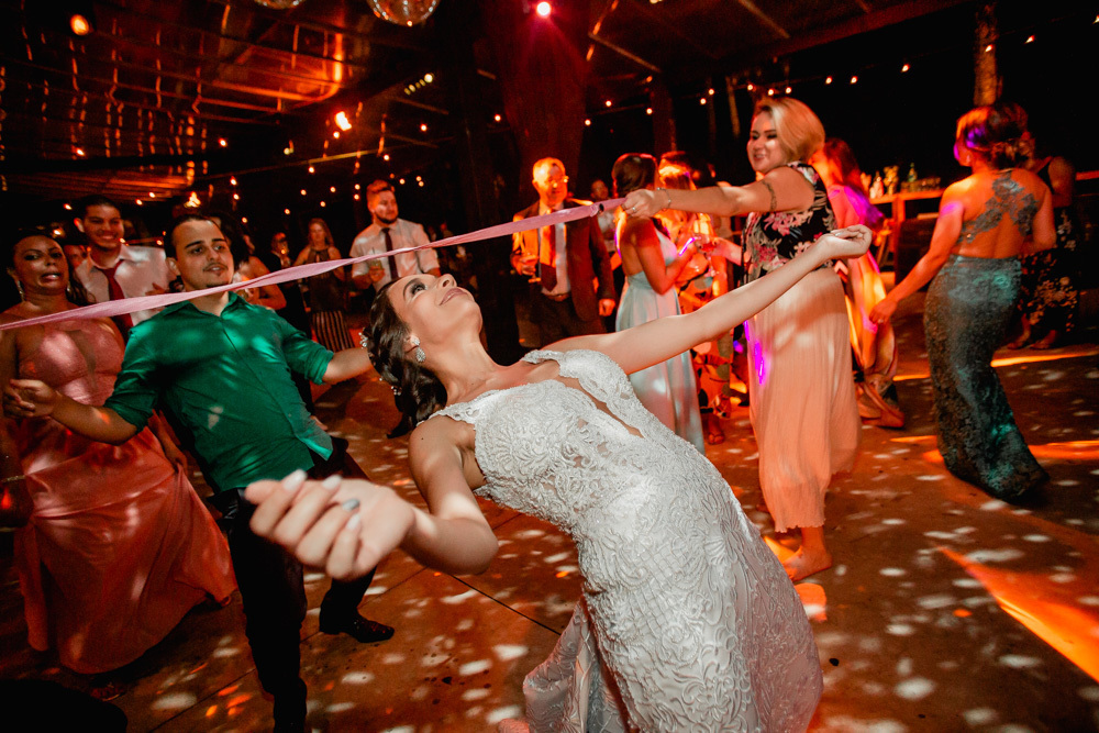 Local: fazenda Arraial Velho - Sabará

Decoração e Buquê: Flores de Provence 

Produção da Noiva: Studio Izabella Reis