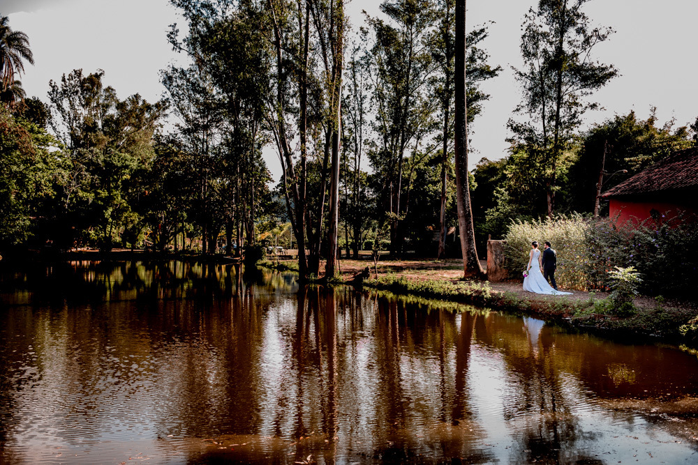 Local: fazenda Arraial Velho - Sabará

Decoração e Buquê: Flores de Provence 

Produção da Noiva: Studio Izabella Reis