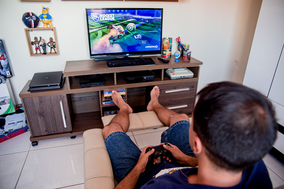 Ensaio realizado em casa. Fotos espontâneas, de chinelo e sem maquiagem. Teve até pet no ensaio!! O cafezinho estava gostoso.