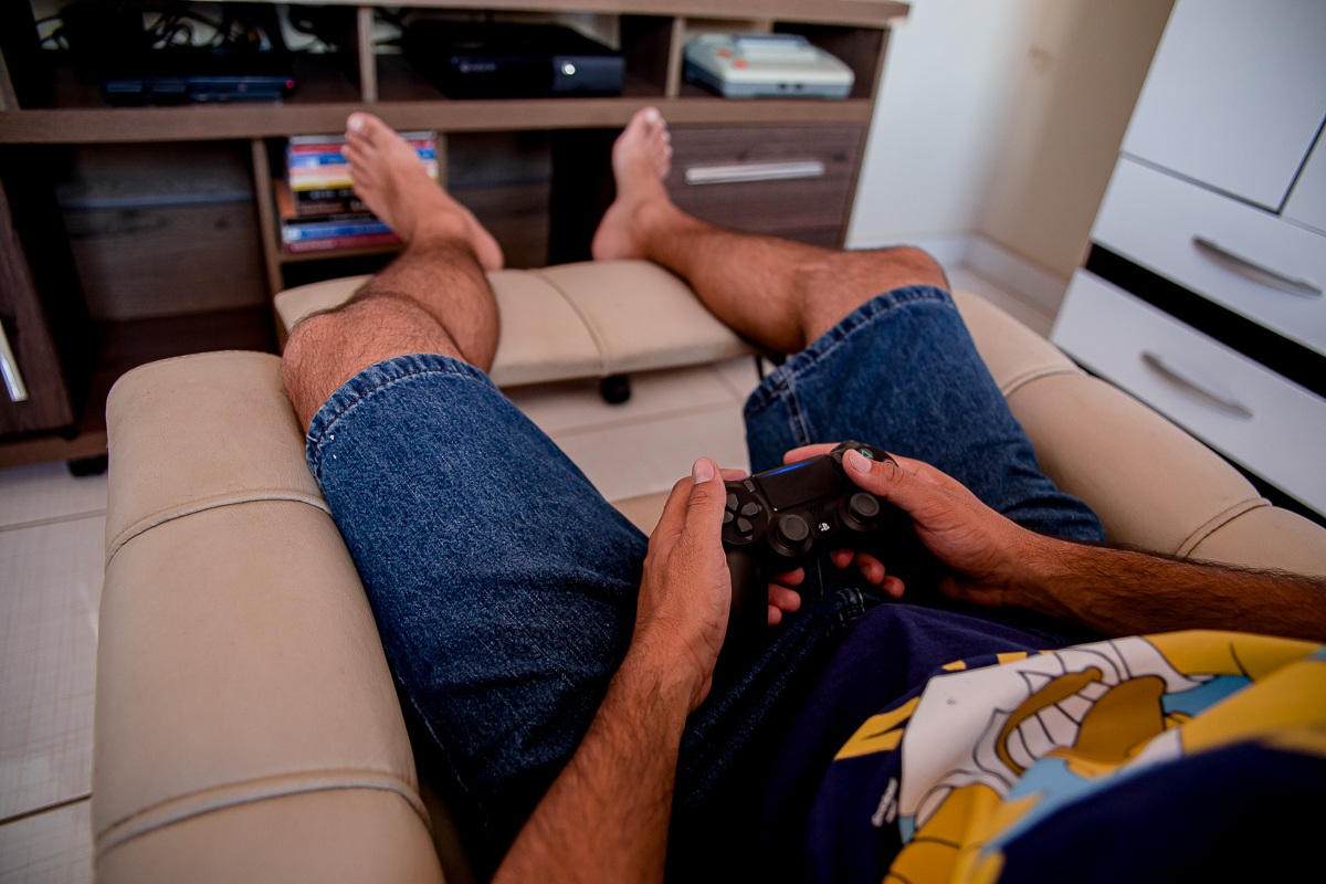 Ensaio realizado em casa. Fotos espontâneas, de chinelo e sem maquiagem. Teve até pet no ensaio!! O cafezinho estava gostoso.