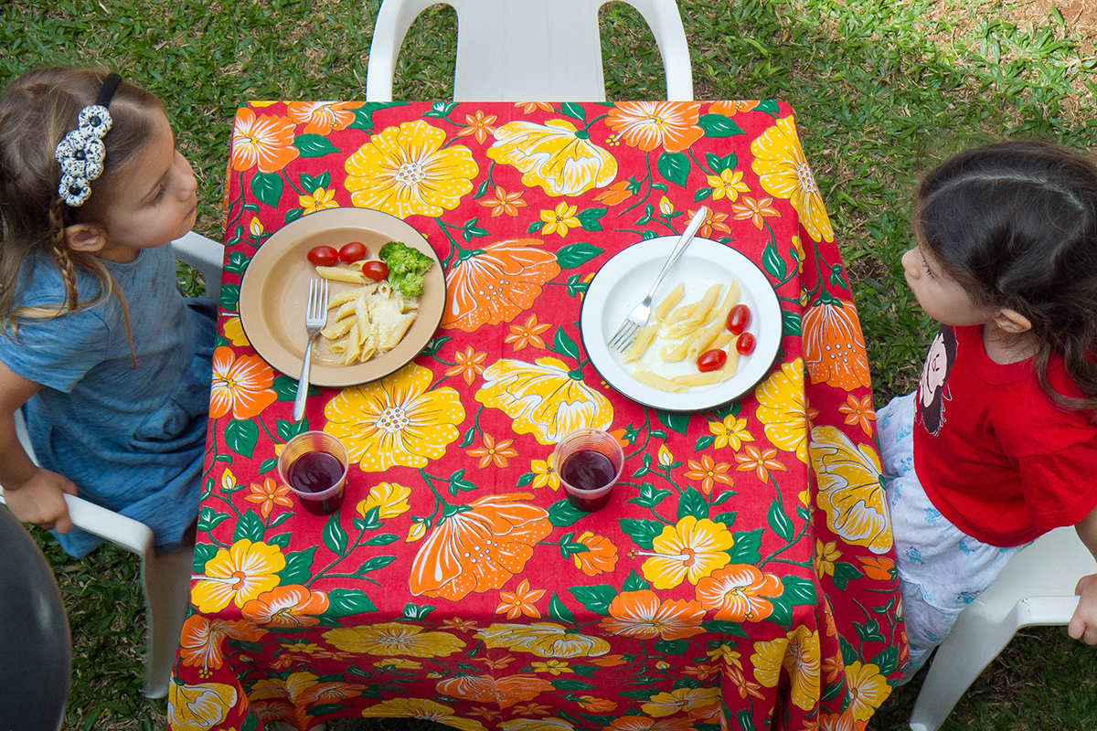 almoço de crianças