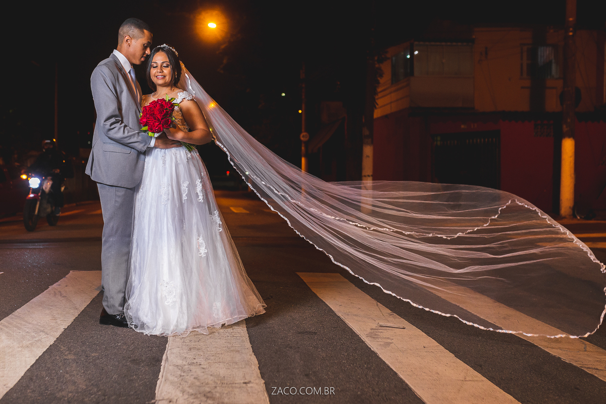 Vanessa-Jeferson-Zaco-Fotografia-Casamento-SP-Igreja-universal-Espaco-Brazil- eventos