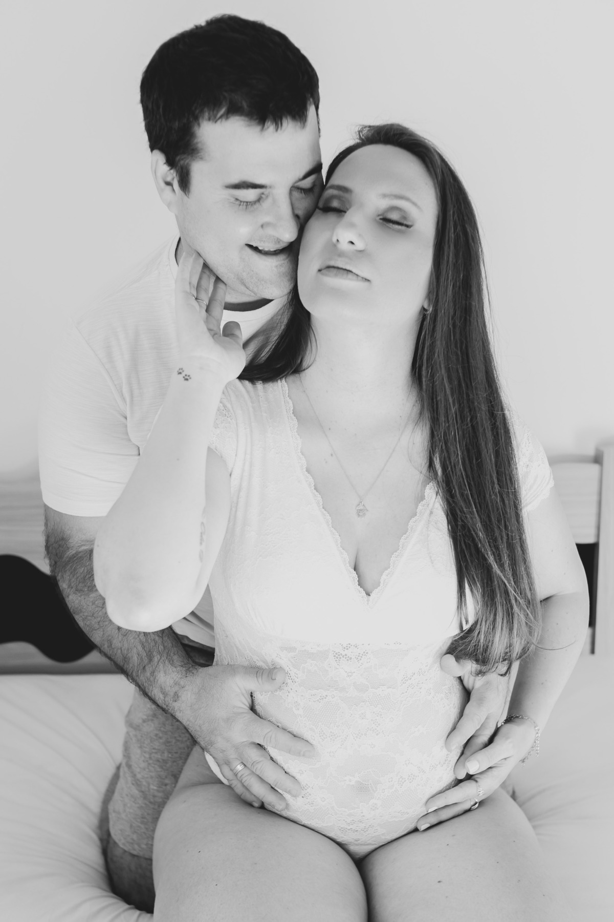casal em foto de ensaio gestacional