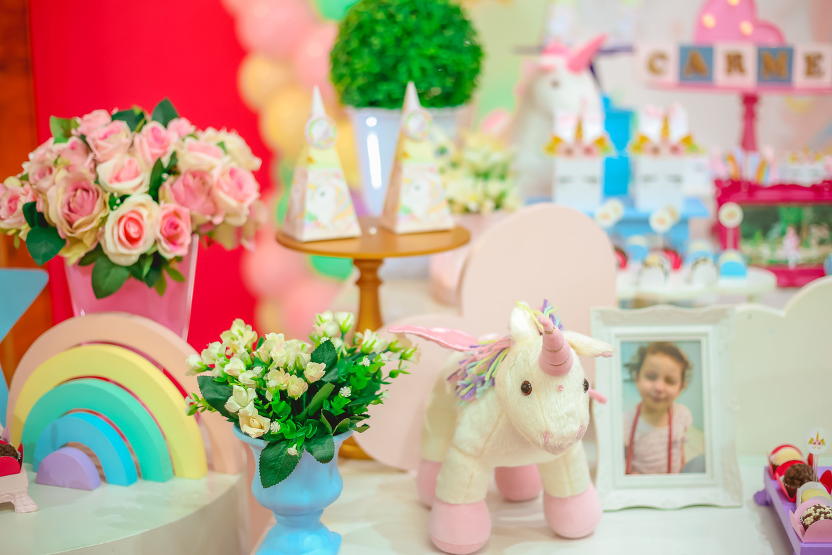 unicornio de pelucia